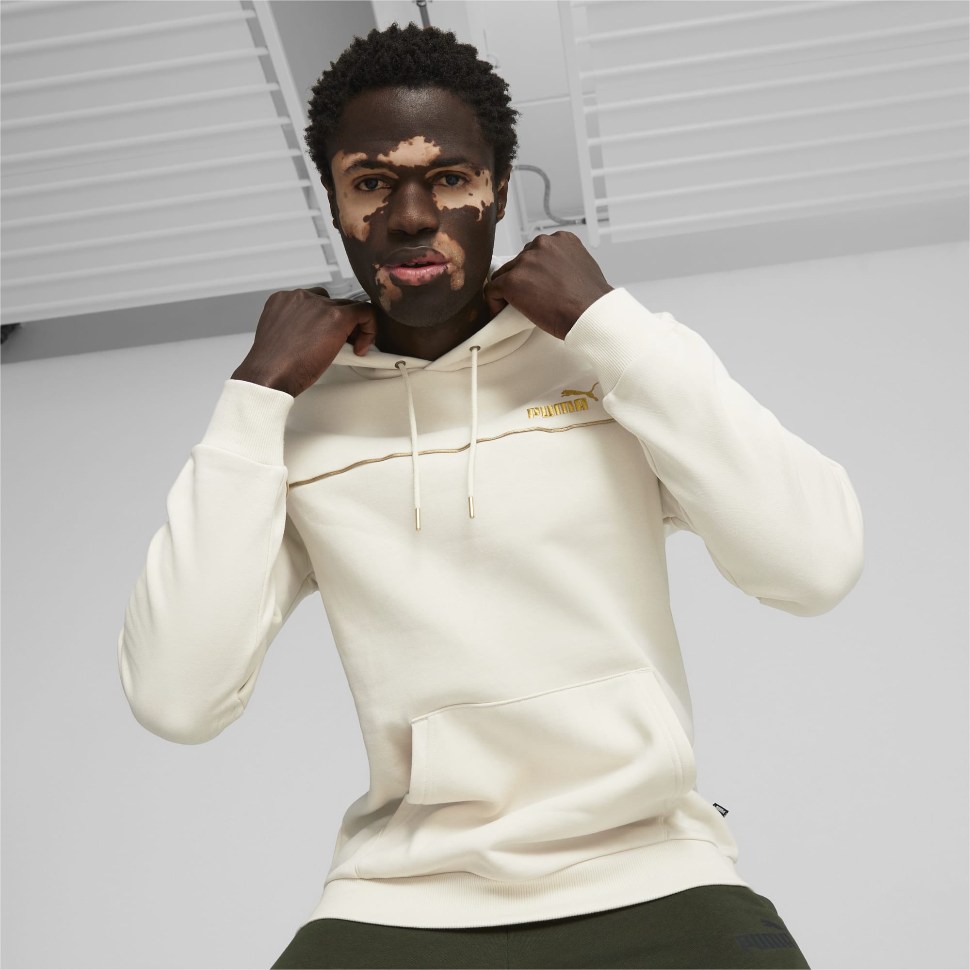 ESS MINIMAL GOLD Men s Hoodie PUMA